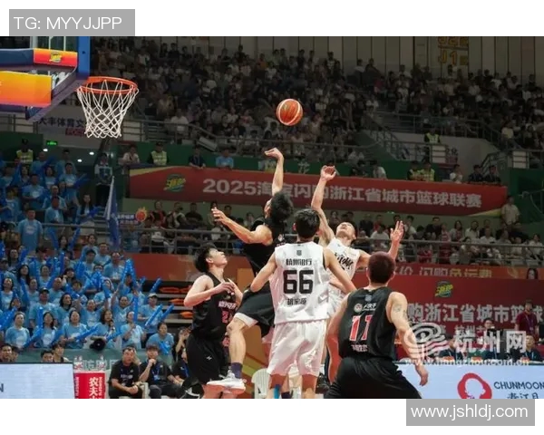 洲际杯赛场上杭州篮球队展现出惊人速度的精彩表现分析